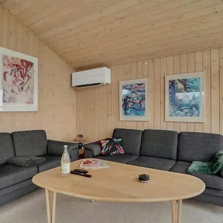 Holiday home Beautiful In With Wifi